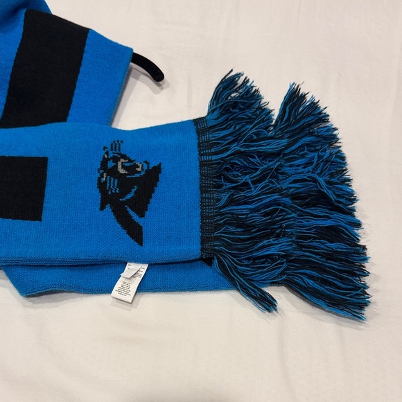 Carolina Panthers Scarf - Picture 7 of 11